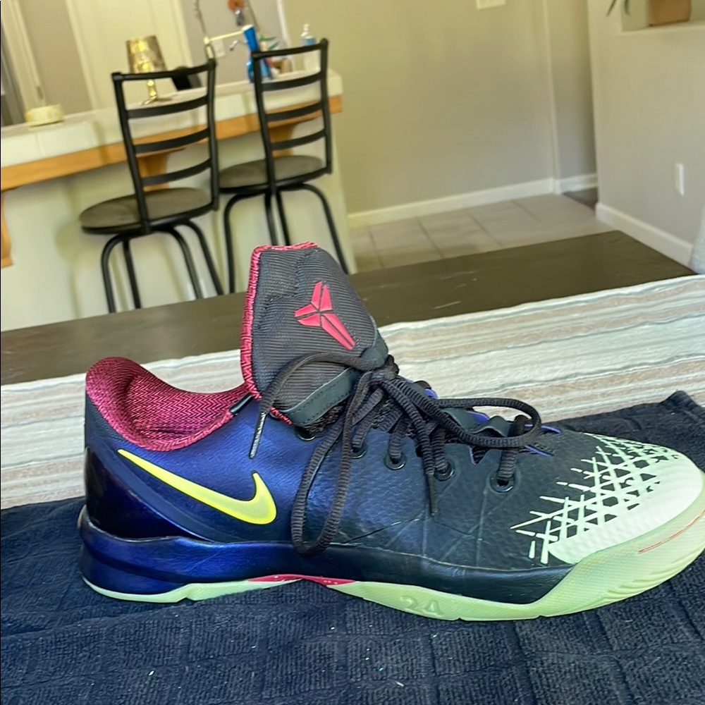 Nike Zoom Kobe Venomenon 4 Glow In The Dark Men's Size 13 US 635578-003 - Picture 4 of 8